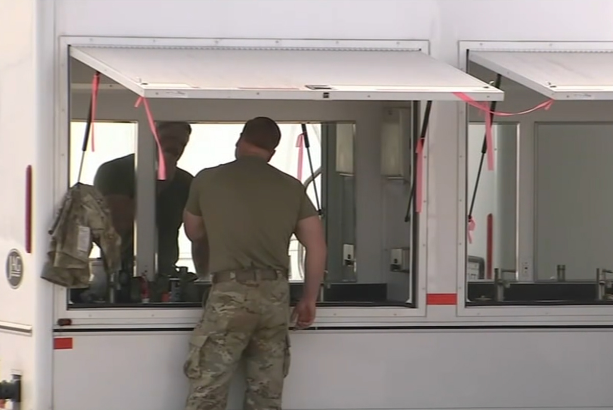 Portable sink setup for medical and relief operations